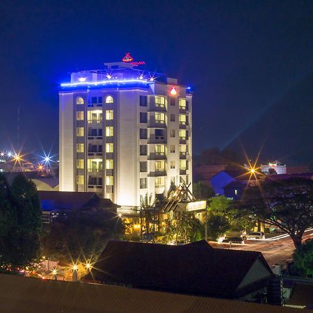Yeak Loam Hotel Banlung Eksteriør billede