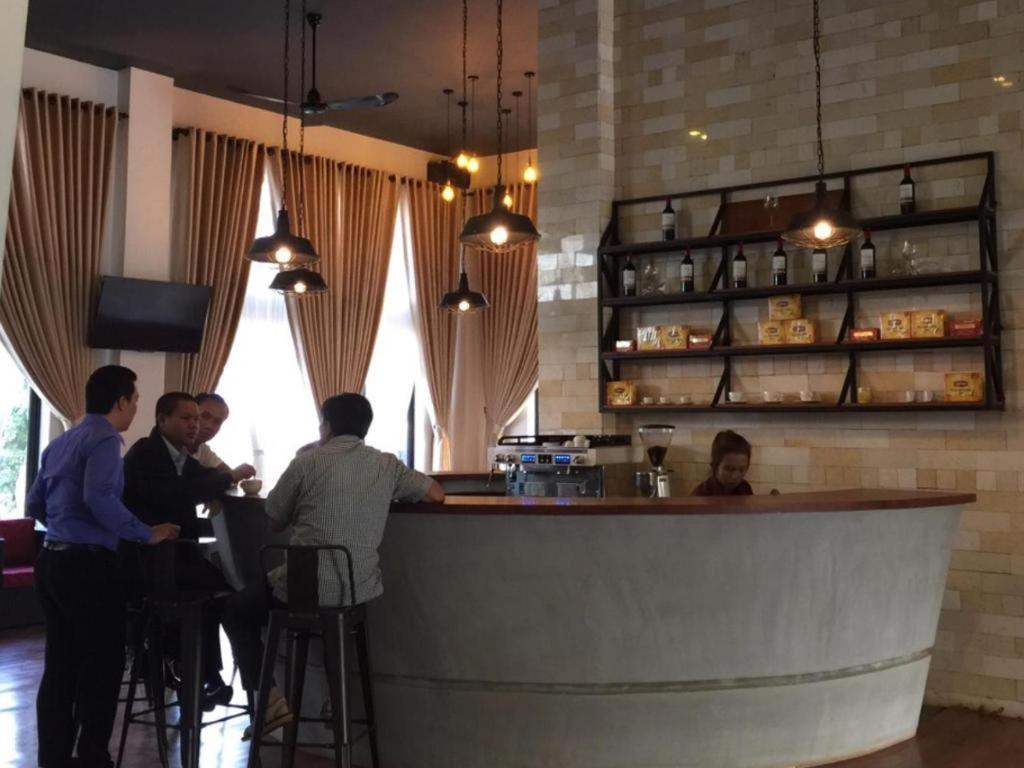 Yeak Loam Hotel Banlung Eksteriør billede