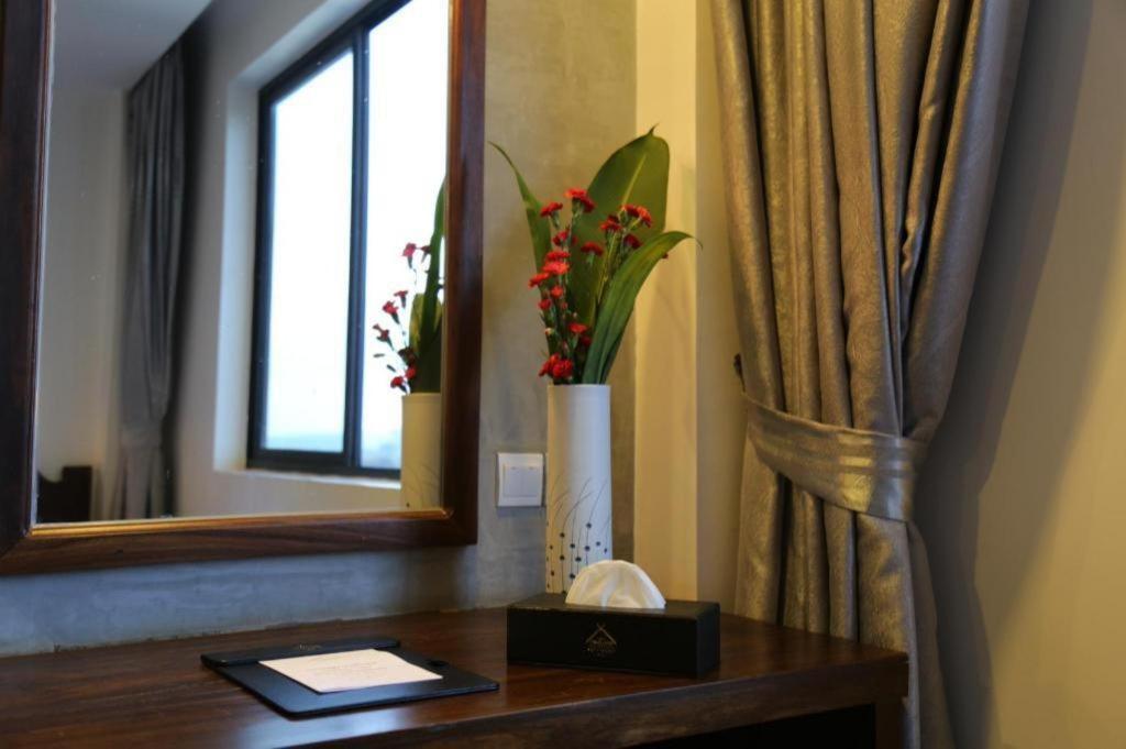 Yeak Loam Hotel Banlung Eksteriør billede