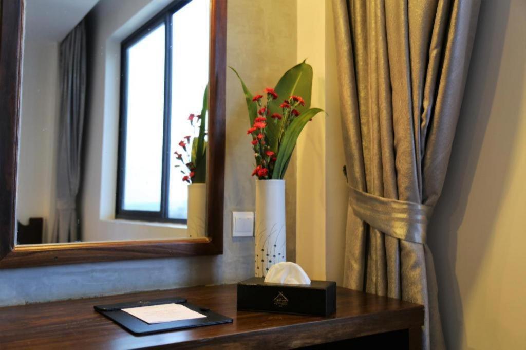 Yeak Loam Hotel Banlung Eksteriør billede