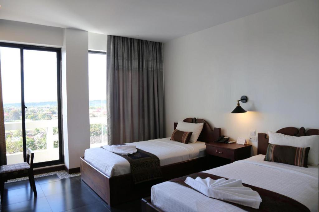 Yeak Loam Hotel Banlung Eksteriør billede