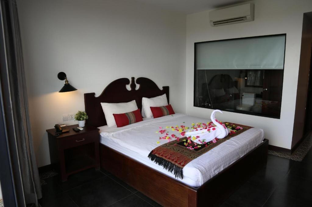 Yeak Loam Hotel Banlung Eksteriør billede