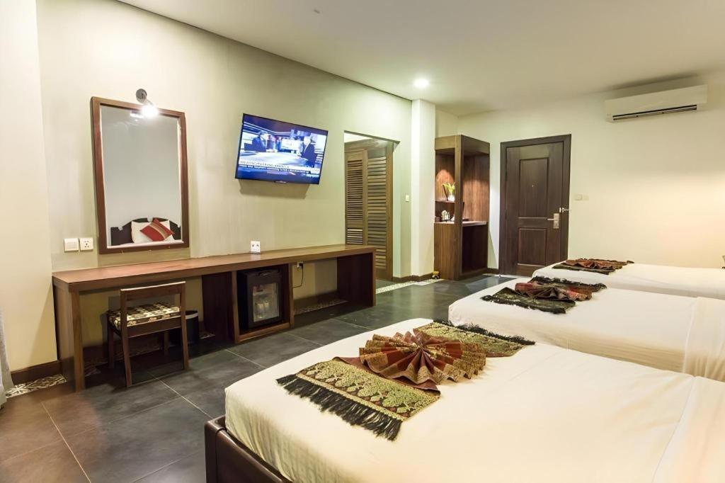 Yeak Loam Hotel Banlung Eksteriør billede
